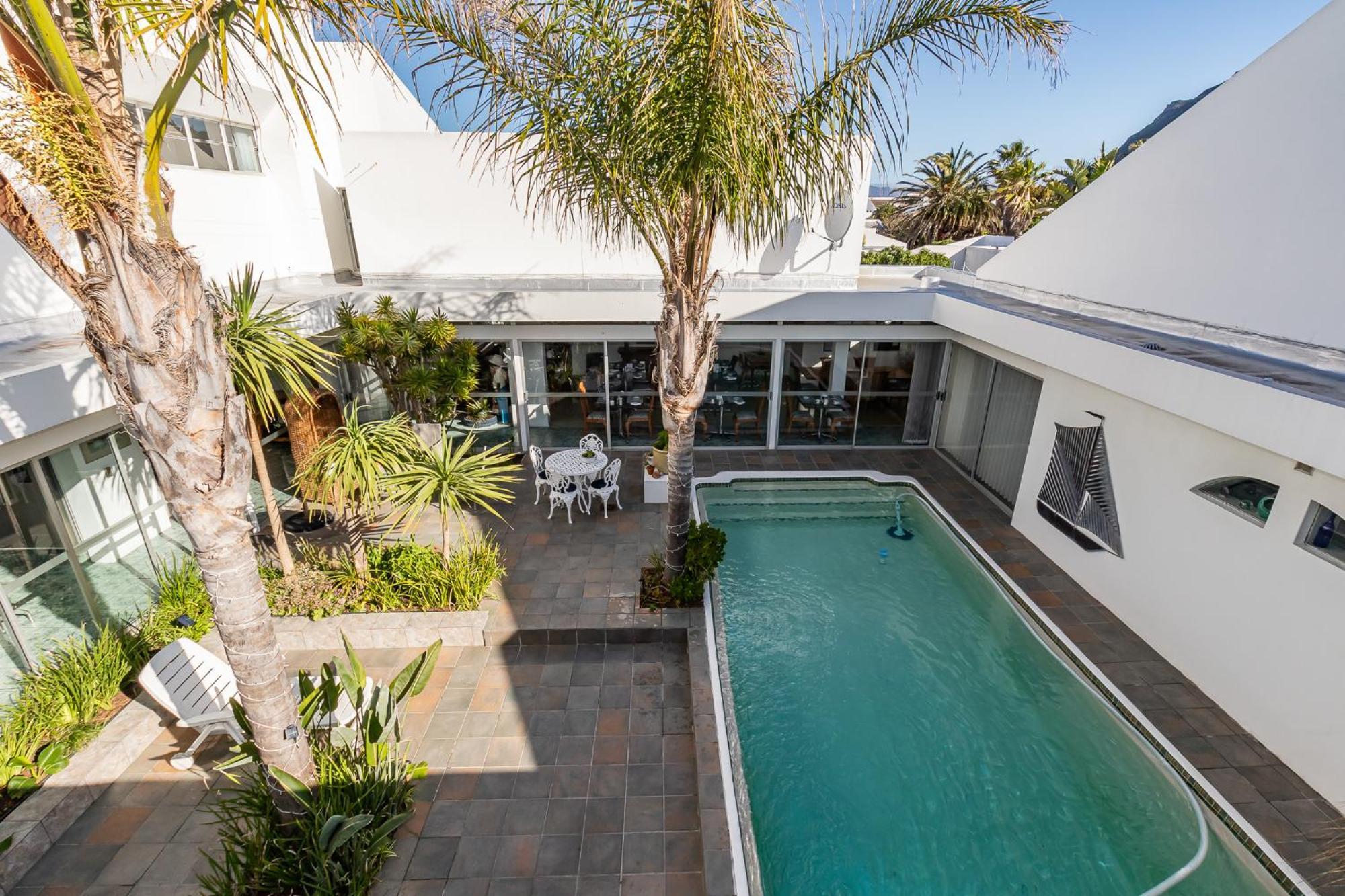 Admiralty Bed & Breakfast Muizenberg Exterior photo