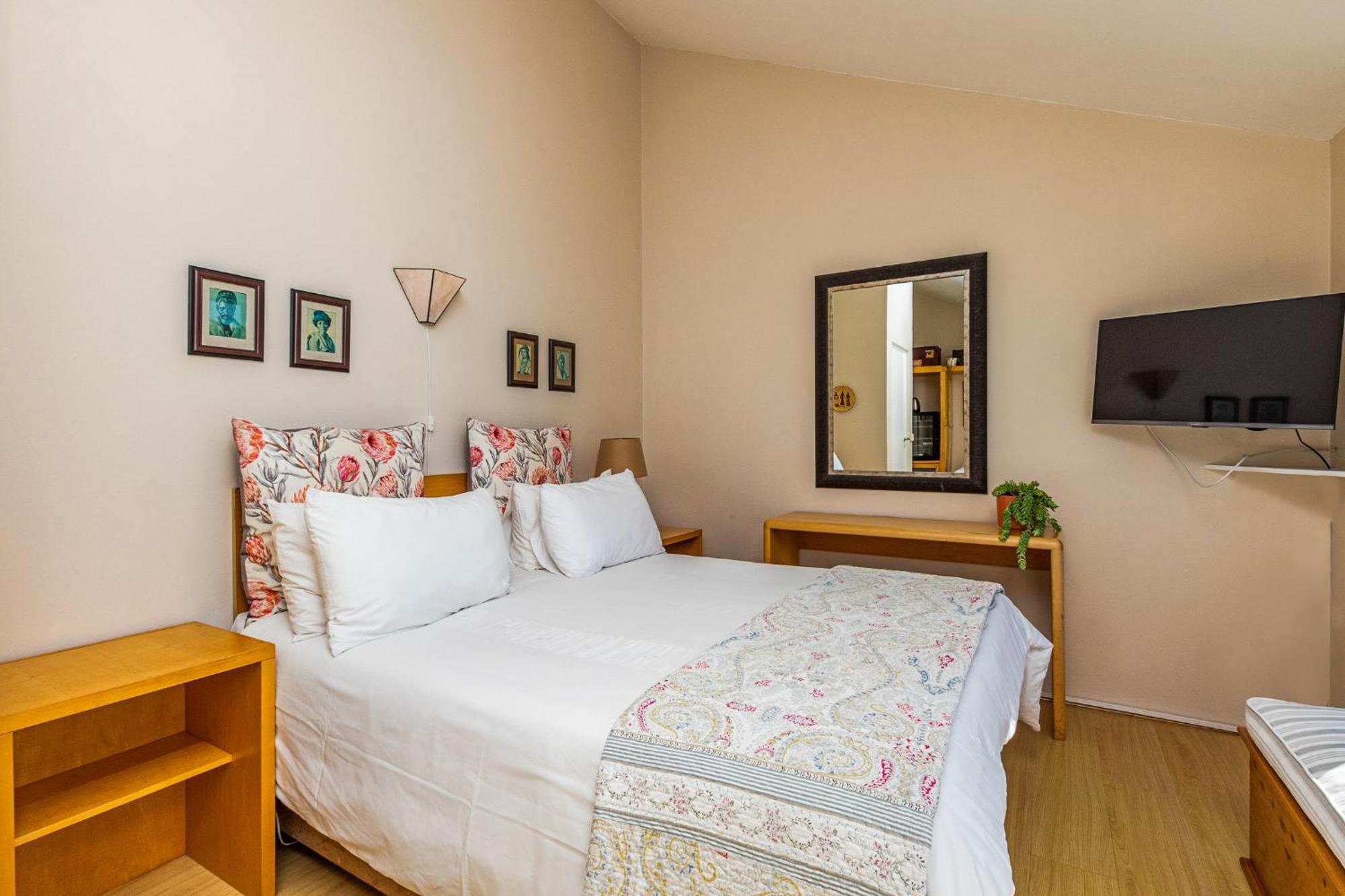 Admiralty Bed & Breakfast Muizenberg Exterior photo